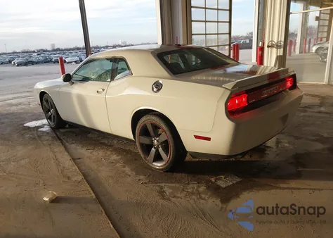 2013 Dodge Challenger Rallye Redline from USA, damaged, VIN 2C3CDYAG2DH549345